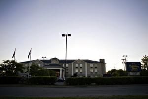 Holiday Inn Express LEXINGTON-SW (NICHOLASVILLE) property photo