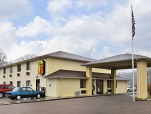 Super 8 Carrollton property photo
