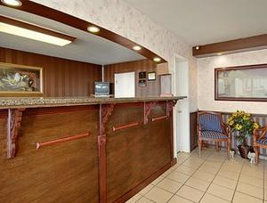 Super 8 Jackson Central property photo