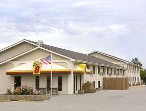 Super 8 Norfolk property photo