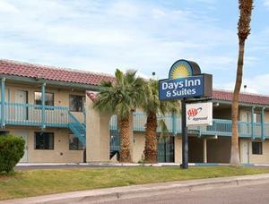 Days Inn and Suites Needles property photo