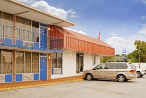 Americas Best Value Carolina Duke Inn property photo
