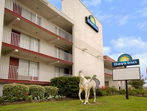 Days Inn and Suites Kill Devil Hills-Mariner property photo