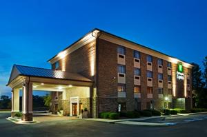 Holiday Inn Express CHARLOTTE SOUTH - PINEVILLE property photo