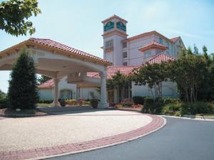 La Quinta Inn & Suites Greensboro property photo