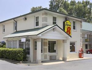Super 8 Charlotte Downtown Area property photo