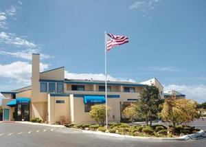 Econo Lodge Bay Breeze property photo