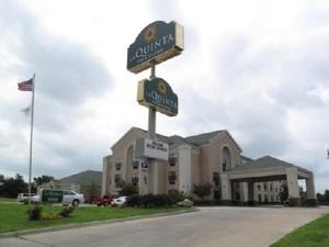 La Quinta Inn & Suites Muskogee property photo