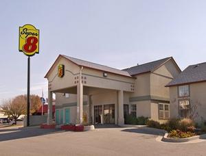 Super 8 Tulsa OK property photo