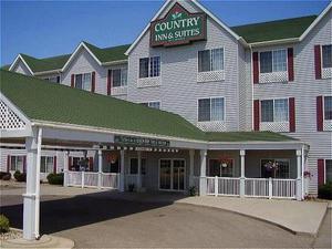 Country Inn & Suites By Carlson Watertown property photo