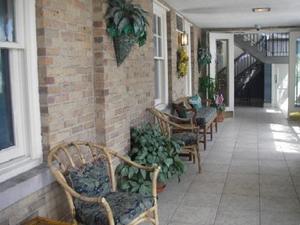Flanders Hotel property photo