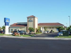 Holiday Inn Express OAKDALE property photo
