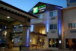 Holiday Inn Express Hotel & Suites PASO ROBLES property photo