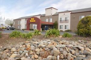 BEST WESTERN PLUS Twin View Inn & Suites property photo