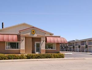 Super 8 Red Bluff property photo
