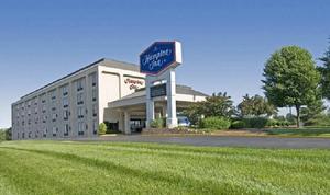 Hampton Inn St Louis Westport property photo