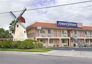 Howard Johnson Express Inn Modesto Ceres property photo