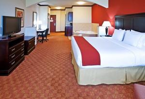 Holiday Inn Express Hotel & Suites TERRELL property photo