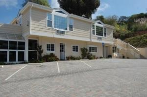 Malibu Country Inn property photo