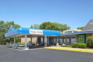 Freeport Plaza Hotel property photo