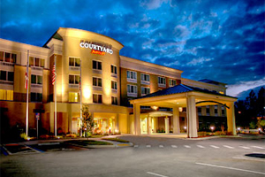 Courtyard Jacksonville Flagler Center property photo