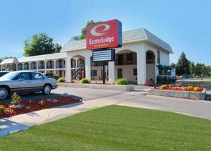 Econo Lodge Inn & Suites property photo