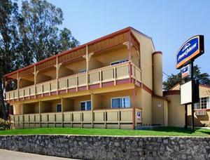Howard Johnson Inn Santa Cruz property photo