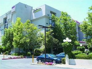 Radisson Plaza Hotel San Jose Airport property photo