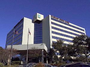 Embassy Suites San Antonio  International Airport property photo
