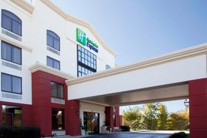 Holiday Inn Express RICHMOND AIRPORT property photo