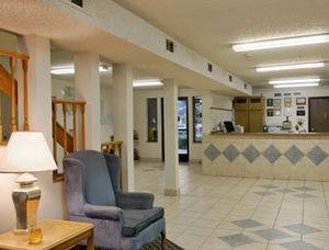 Super 8 Redding property photo