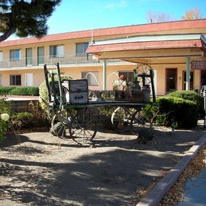 Mountain View Motel Bishop property photo