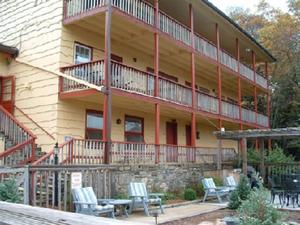 Cliffdwellers property photo