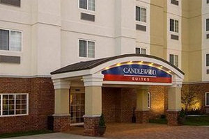 Candlewood Suites Fort Myers Northwest property photo