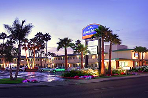 Howard Johnson SeaWorld/Airport property photo