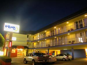 La Luna Inn property photo