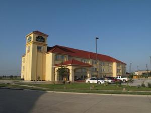 La Quinta Inn and Suites Waxahachie property photo
