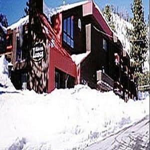 Sierra Lodge property photo