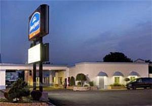 Howard Johnson Express Inn - Sandusky Park N. Entrance property information