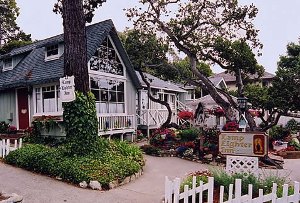 Lamp Lighter Inn & Sunset House Suites property information