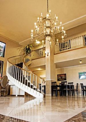 Brookhurst Plaza Inn property photo