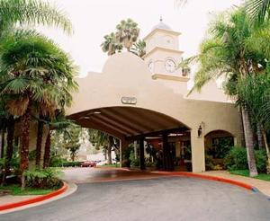 Radisson Suites Hotel Covina property photo