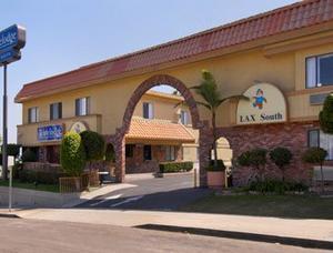 LAX South Travelodge property photo