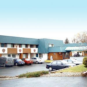 Apple Tree Inn Spokane property photo