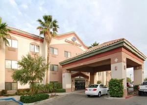 Comfort Suites Palm Desert property photo