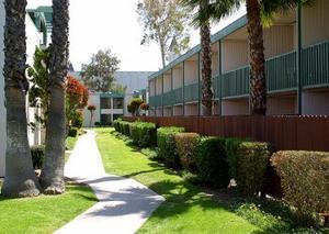 Anaheim Plaza Hotel & Suites property photo