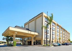 Comfort Inn & Suites property photo