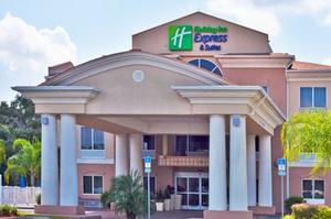 Holiday Inn Express Hotel & Suites TAVARES property photo