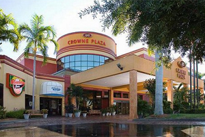 Crowne Plaza Hotel Fort Myers At Bell Tower Shops property photo