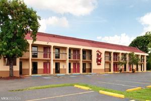 Red Roof Inn Fort Myers property photo